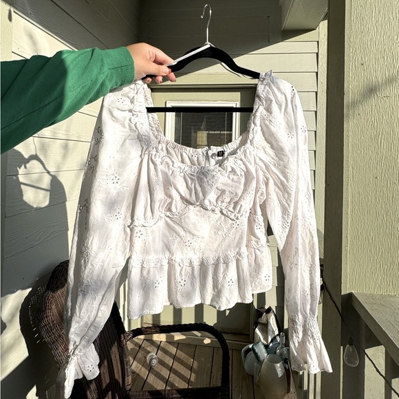 Tops - White Lace Cropped Shirt